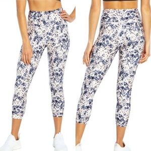 Balance Collection 22'' Pink Lotus Speckle Contender Compression Capri Leggings